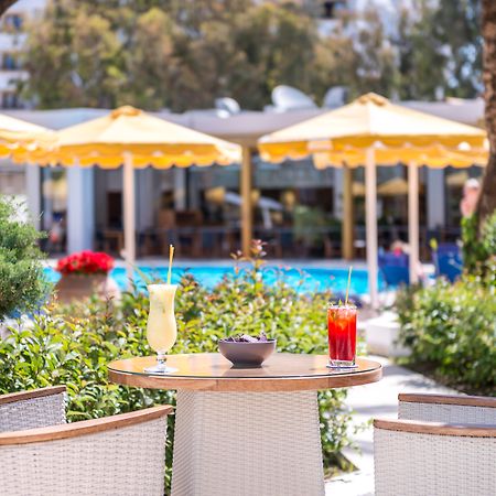 Mitsis Grand Hotel Rhodes City Екстер'єр фото Pool bar