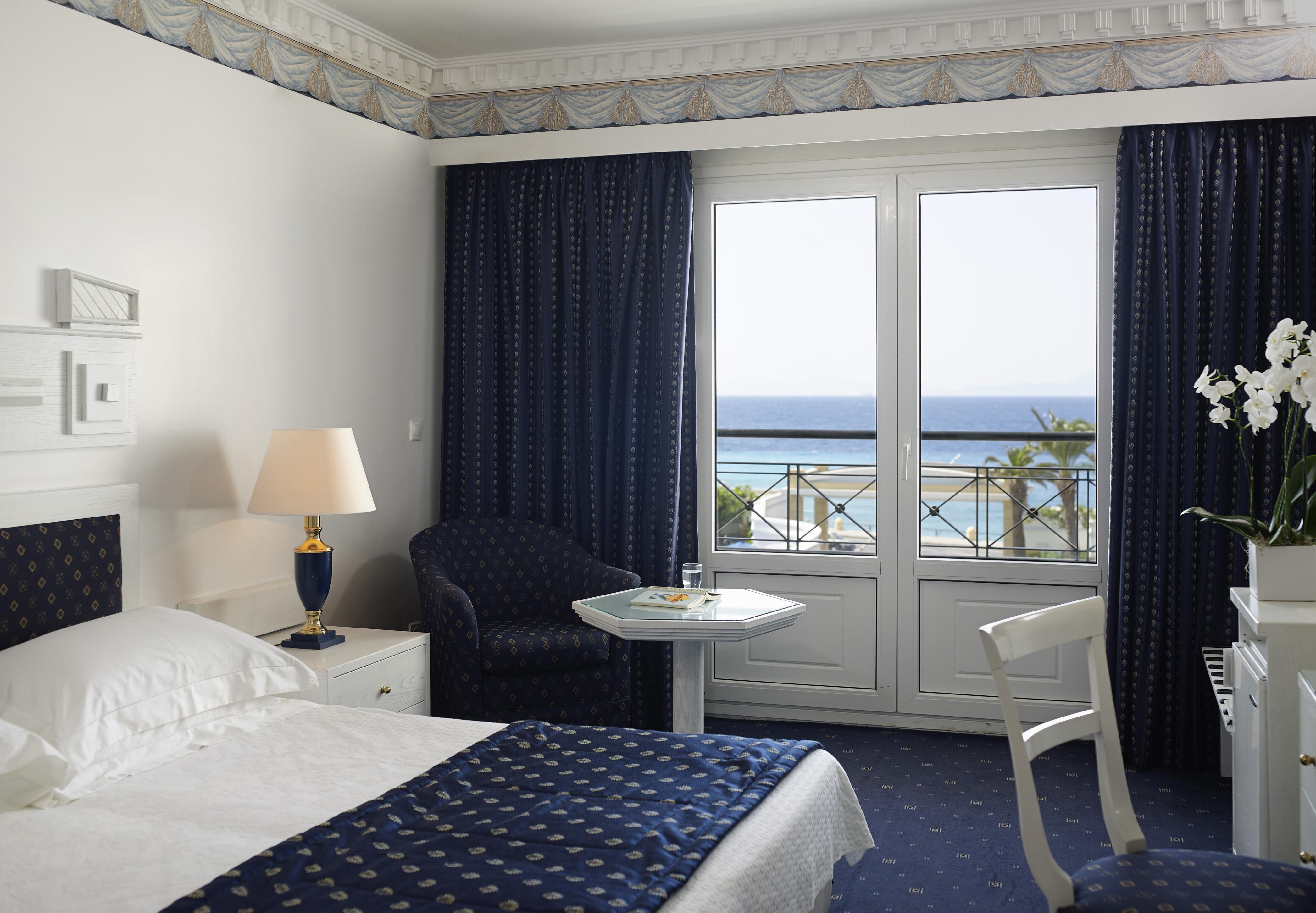 Mitsis Grand Hotel Rhodes City Екстер'єр фото A room at the Grand Hotel