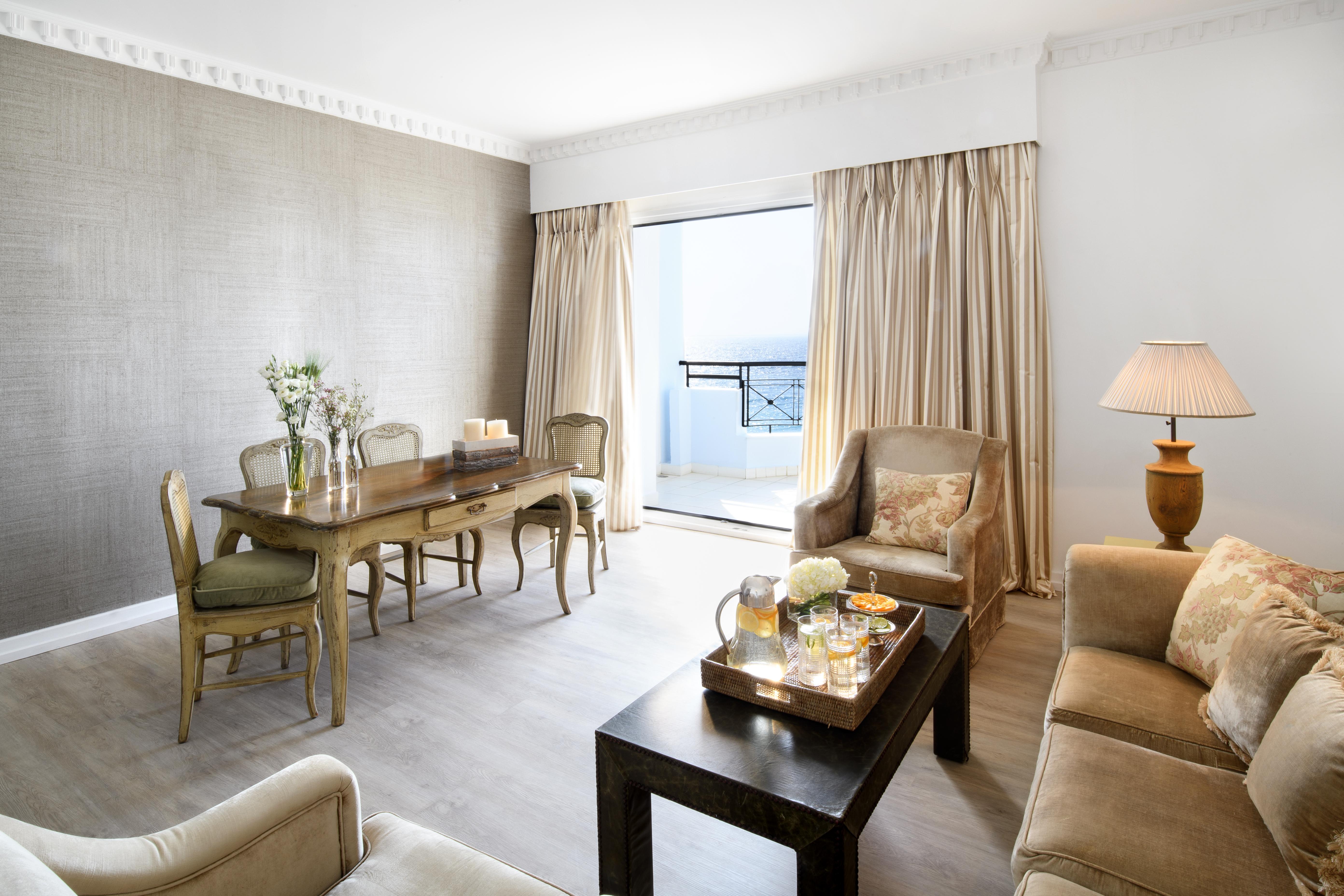 Mitsis Grand Hotel Rhodes City Екстер'єр фото A suite at the hotel
