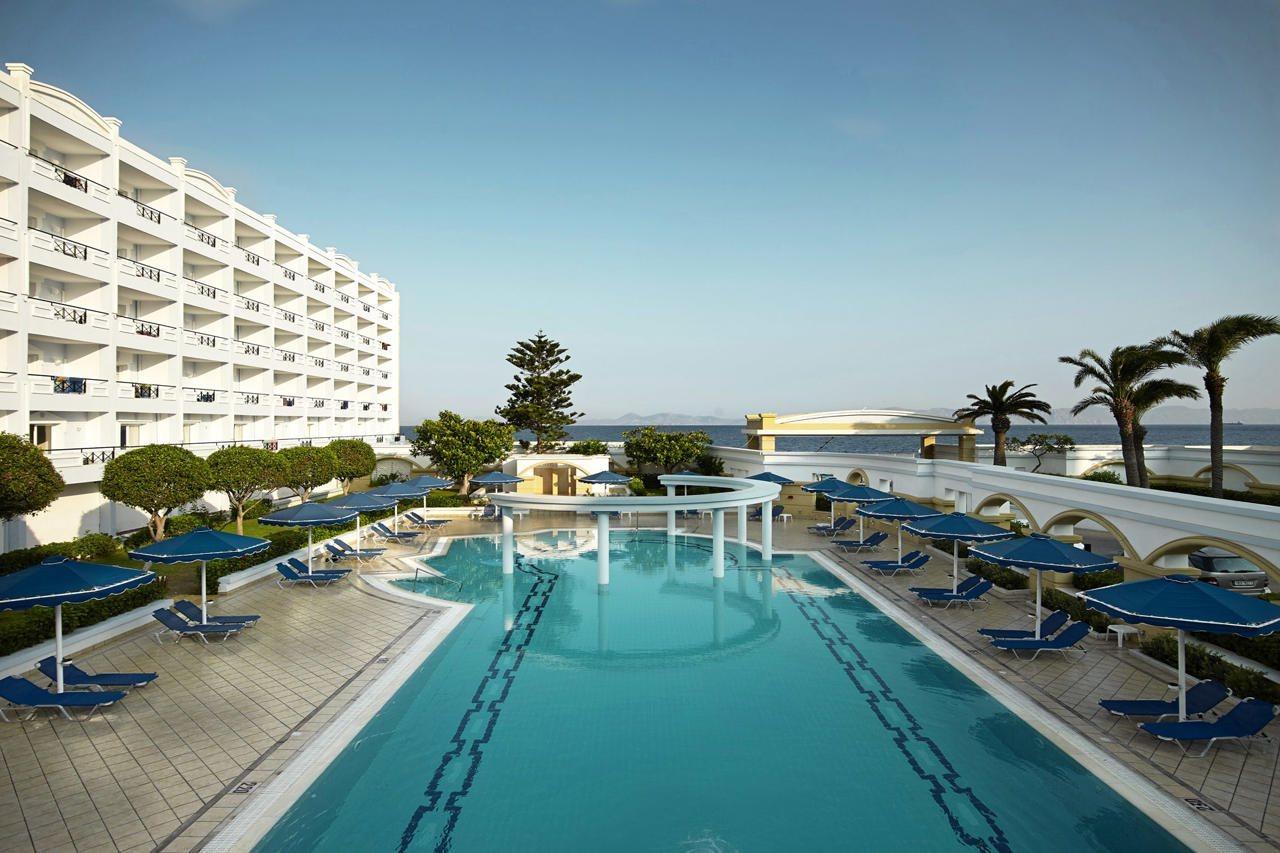 Mitsis Grand Hotel Rhodes City Екстер'єр фото The swimming pool at the Grand Resort